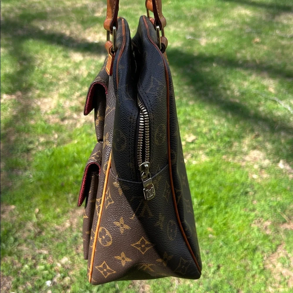 ‼️1 HR SALE‼️ ✨Louis Vuitton Monogram Excentri-Cite Handbag✨